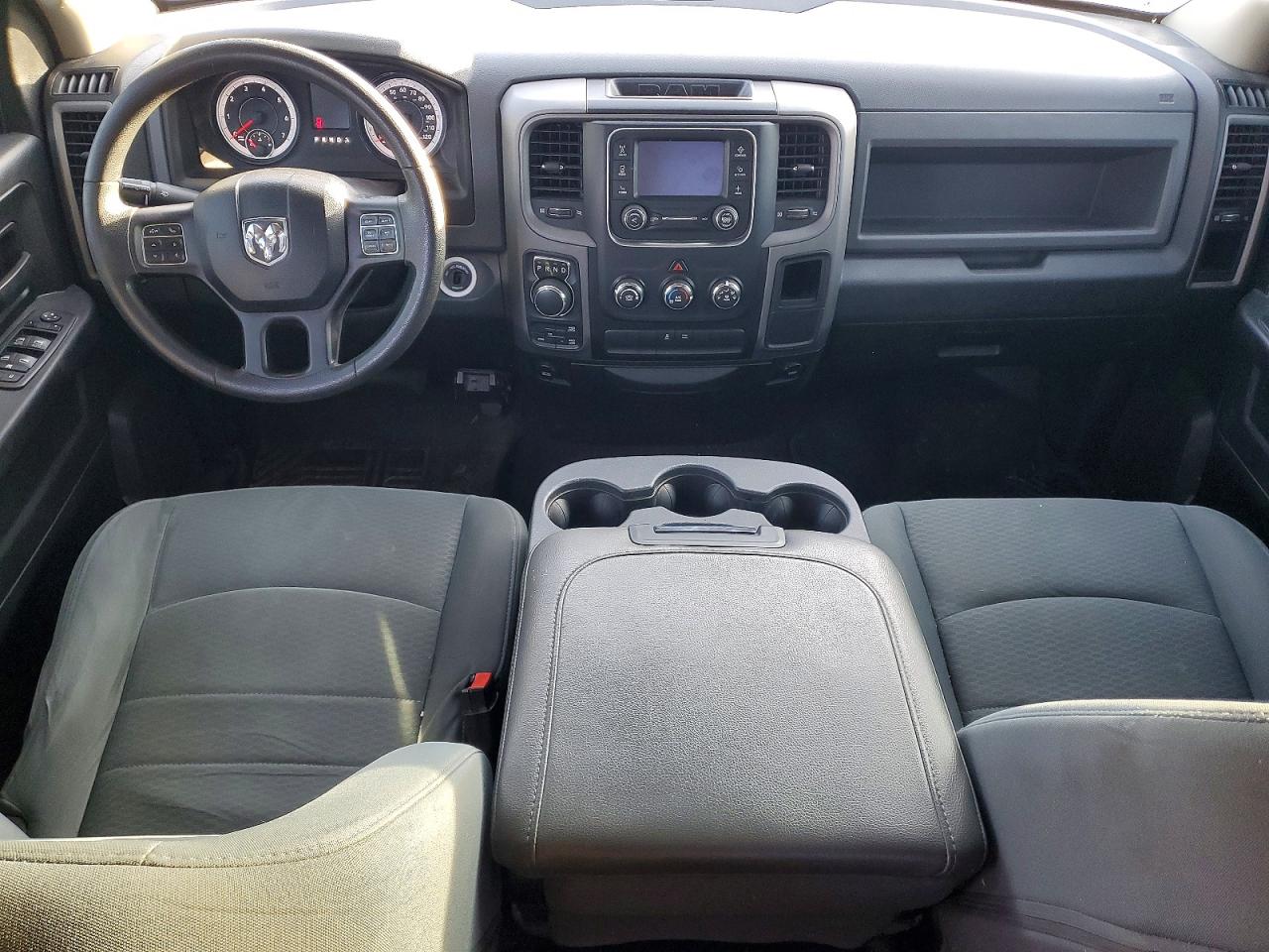 2015 RAM 1500 ST photo 15