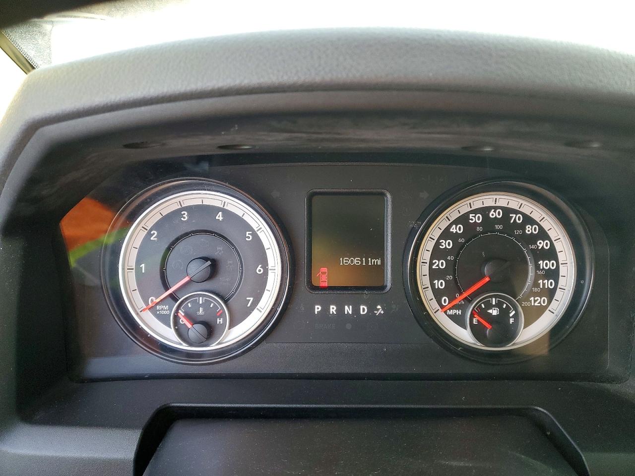 2015 RAM 1500 ST photo 17