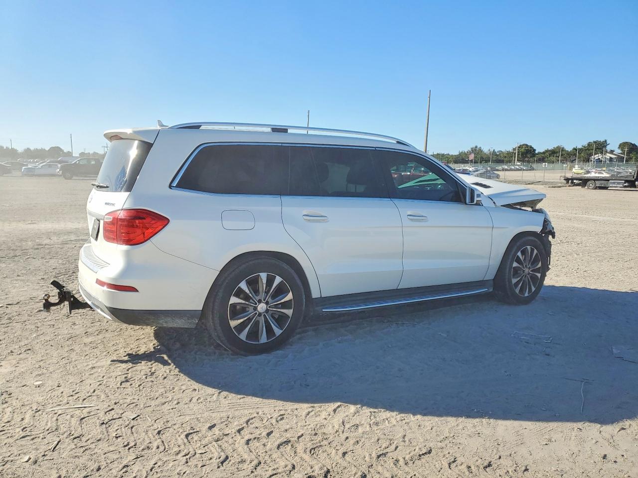 2015 MERCEDES-BENZ GL 350 BLUETEC photo 7