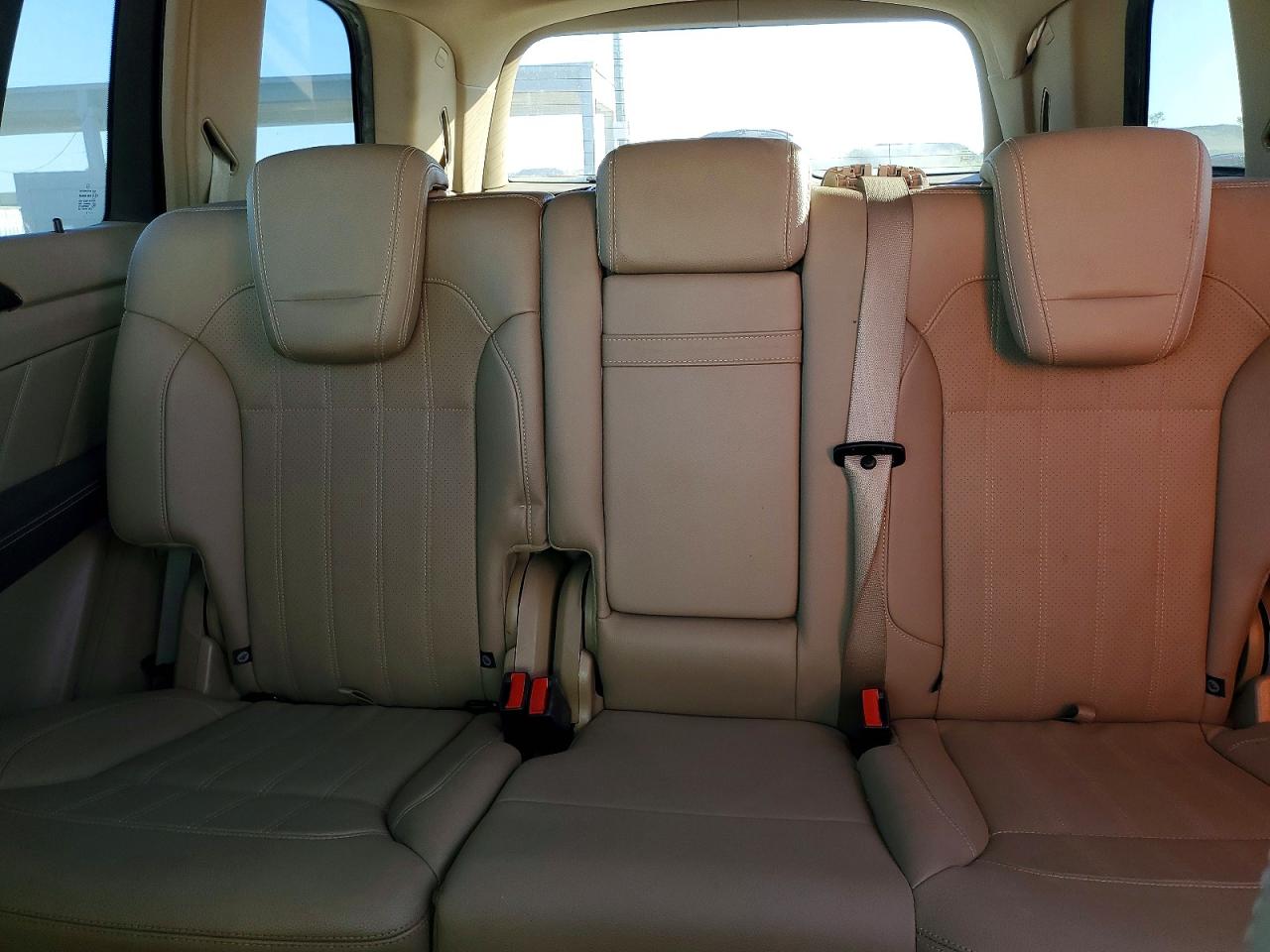 2015 MERCEDES-BENZ GL 350 BLUETEC photo 28