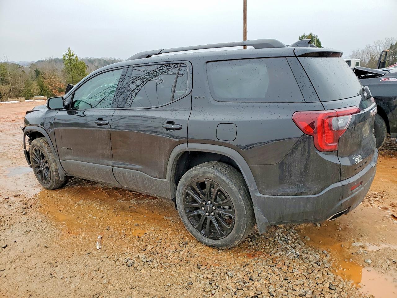 2023 GMC ACADIA SLT photo 2
