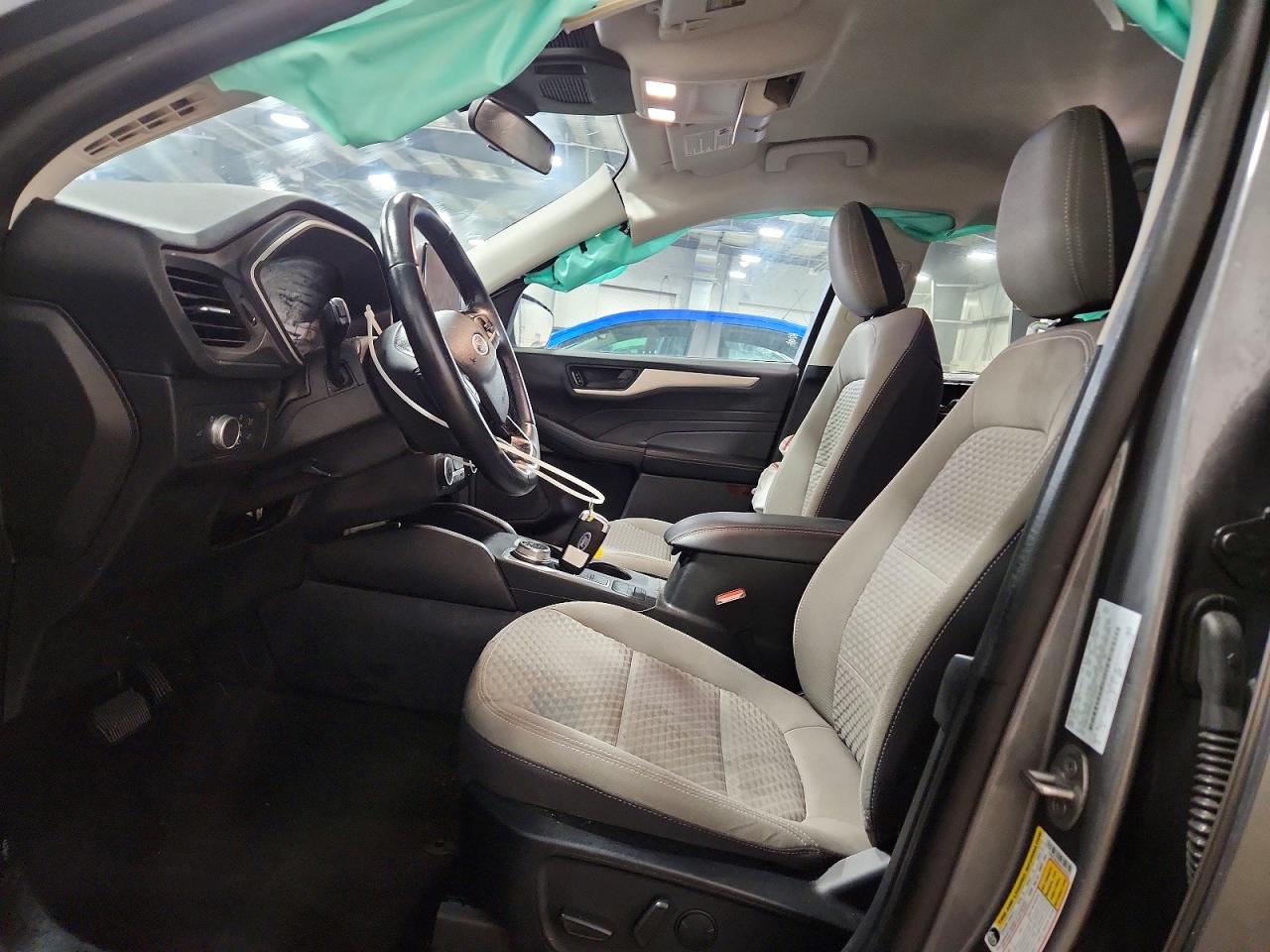 2022 FORD ESCAPE SE photo 13