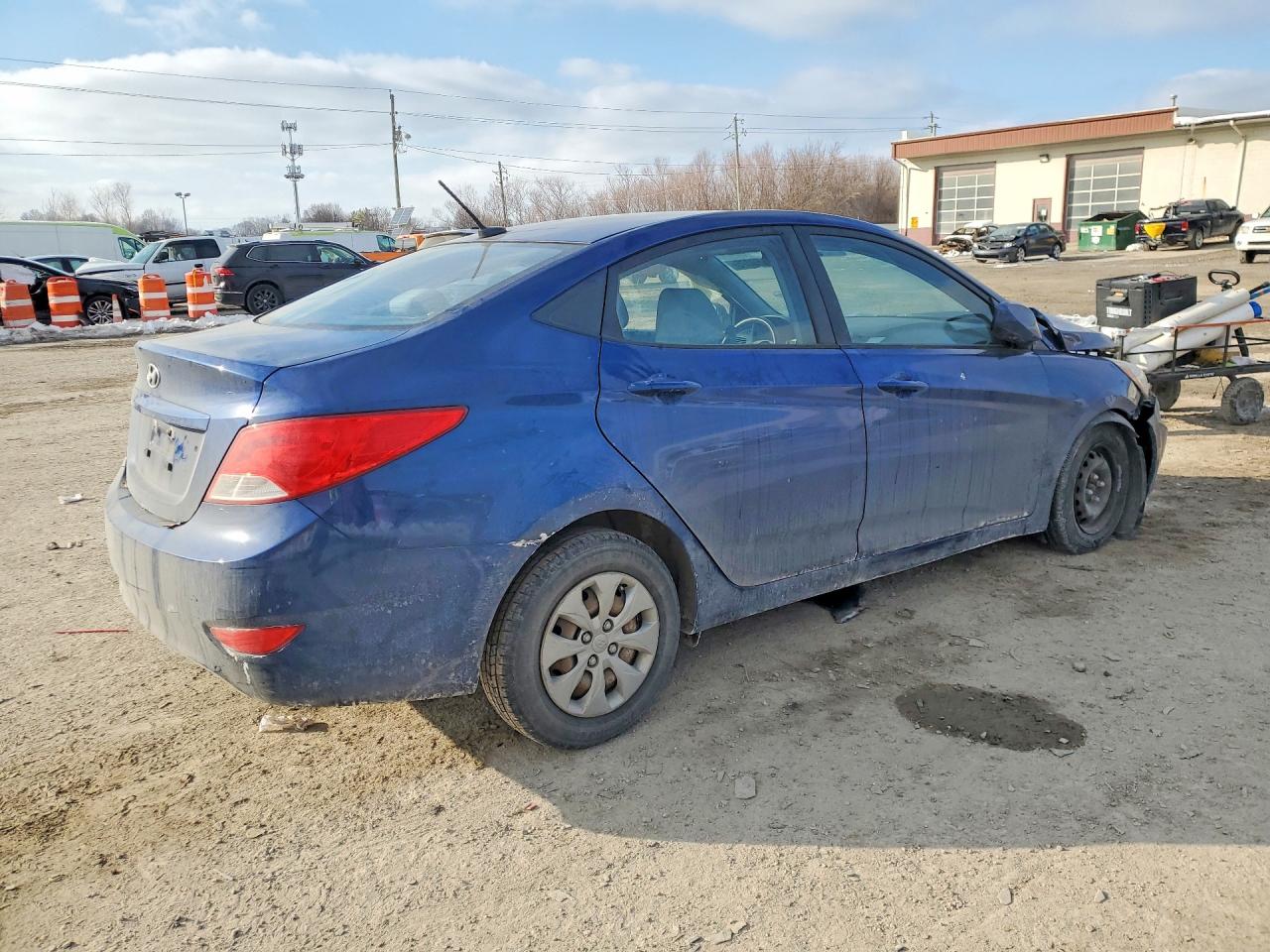 2015 HYUNDAI ACCENT GLS photo 5