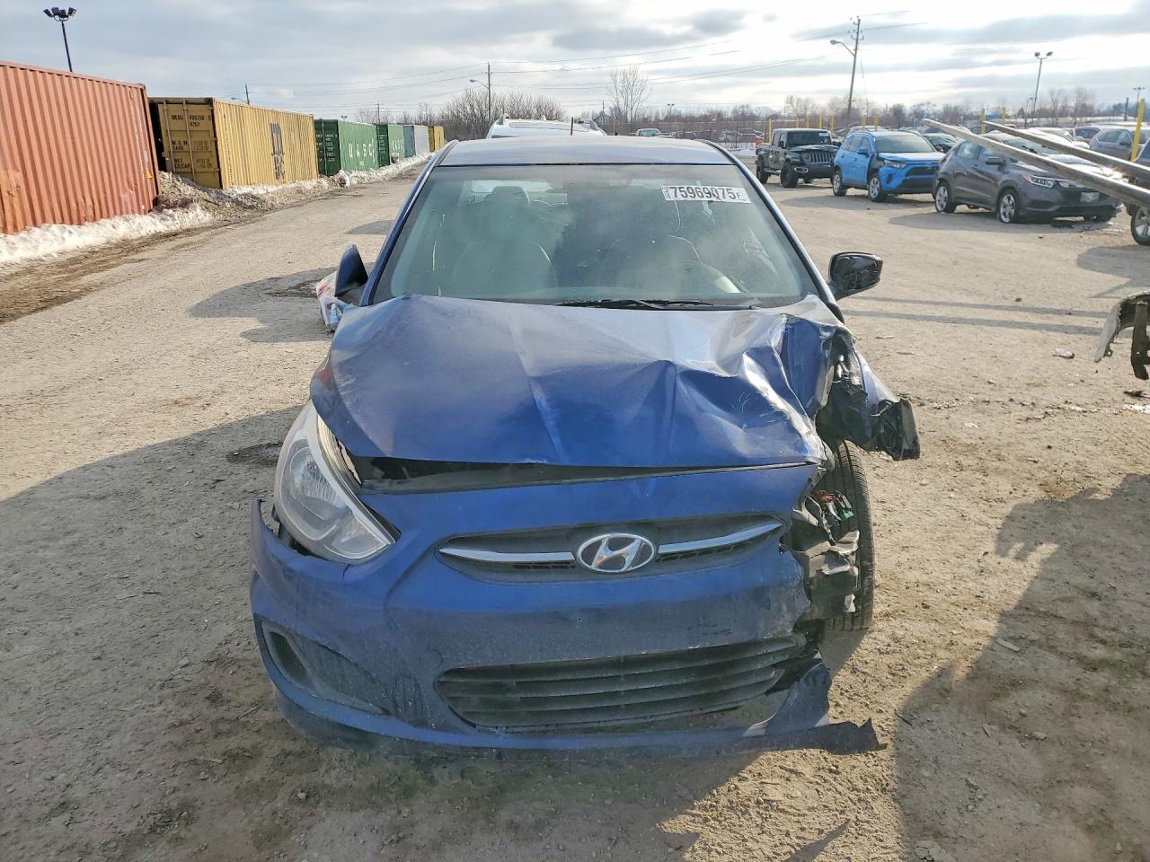 2015 HYUNDAI ACCENT GLS photo 9