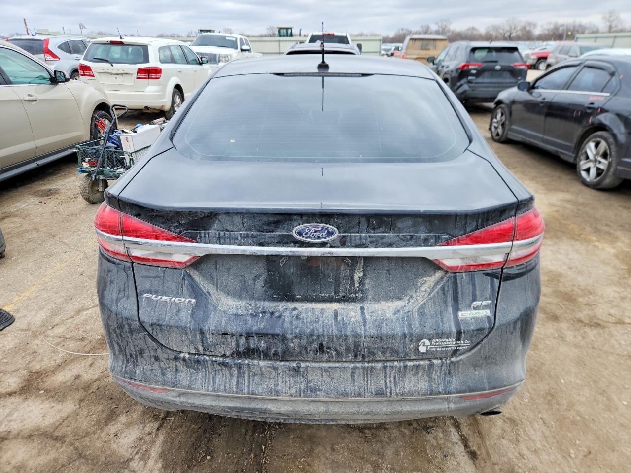 2017 FORD FUSION SE photo 6