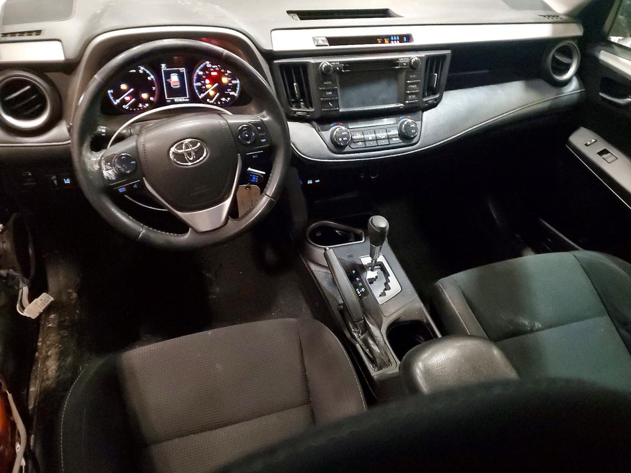 2018 TOYOTA RAV4 ADVENTURE photo 8