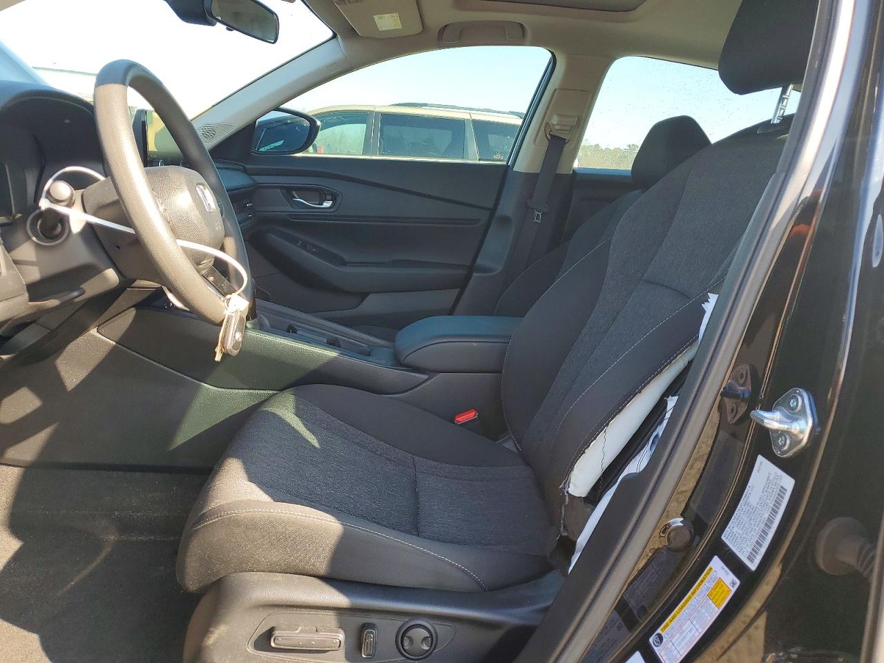 2025 HONDA ACCORD SE photo 7