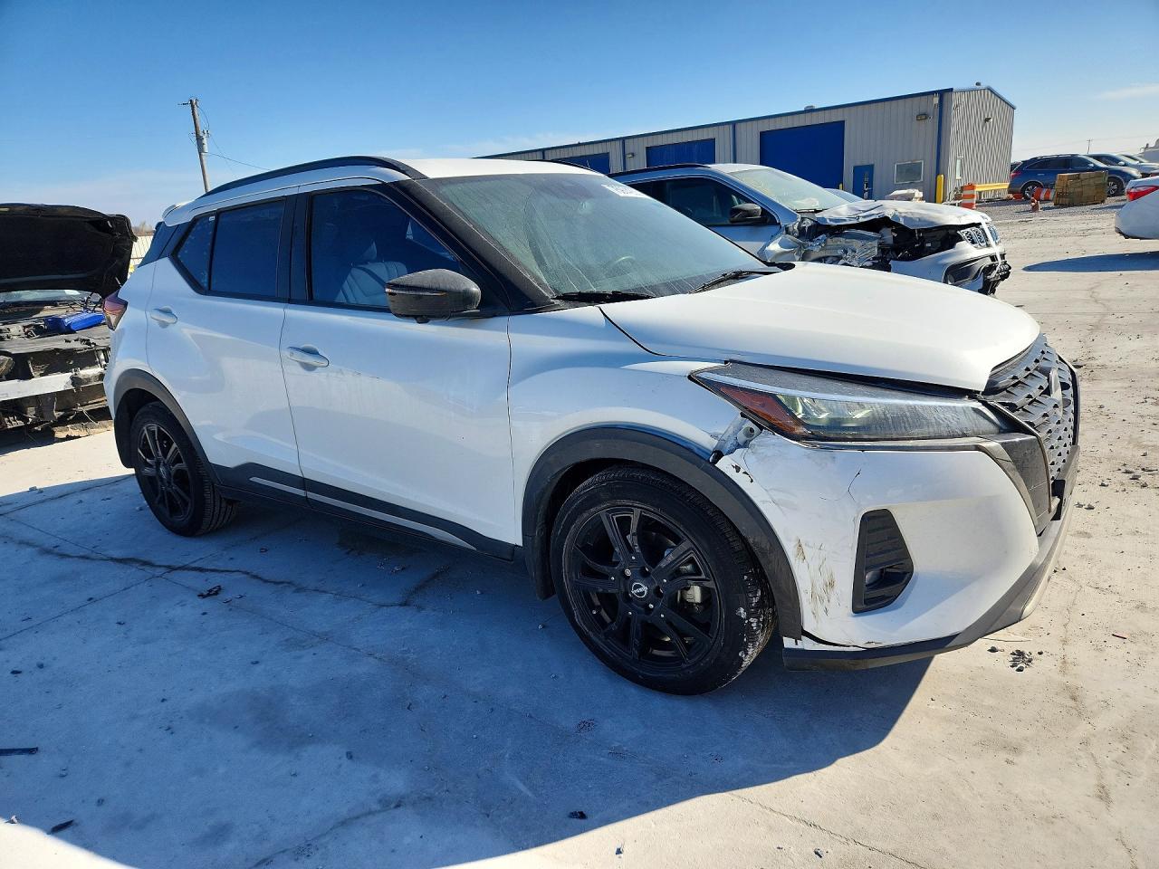 2022 NISSAN KICKS SR photo 7