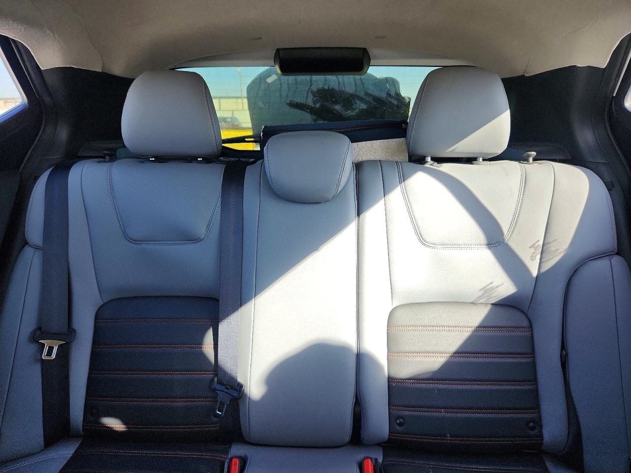 2022 NISSAN KICKS SR photo 19