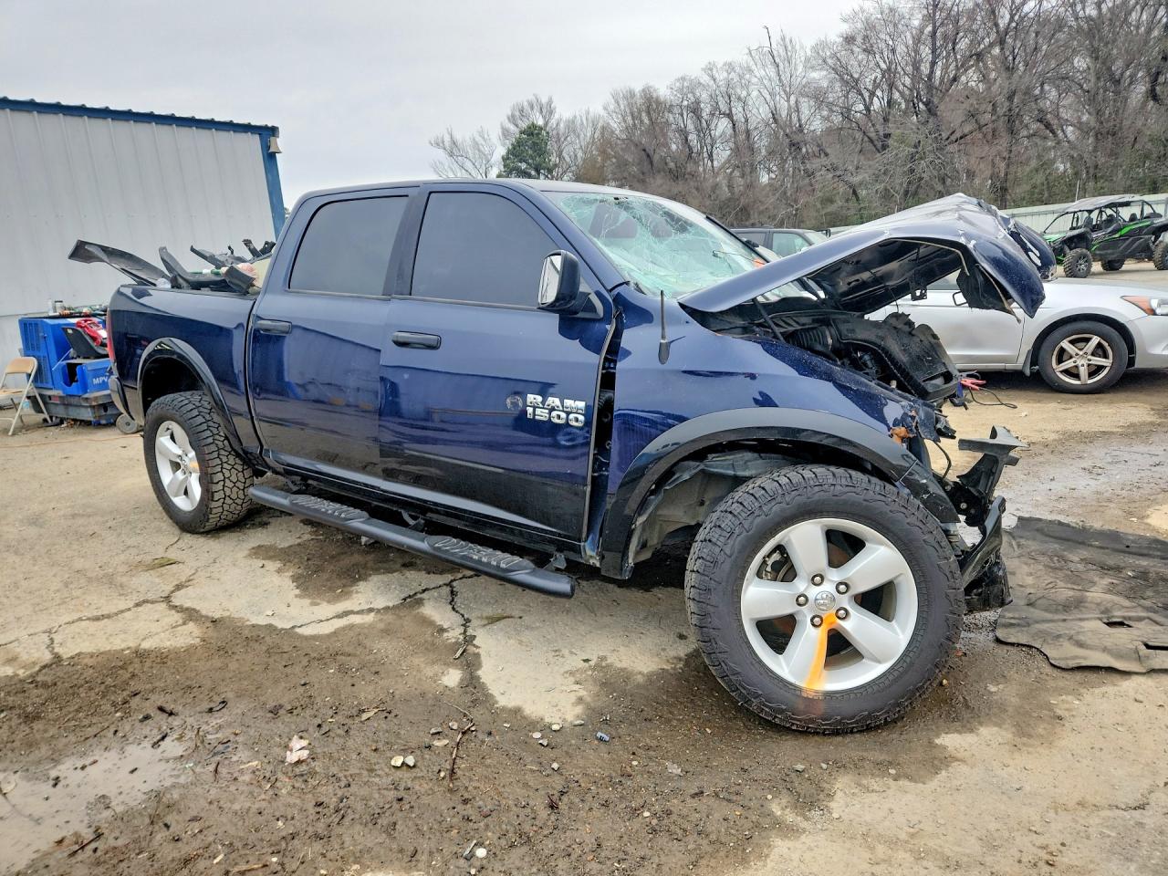 2015 RAM 1500 SLT photo 7