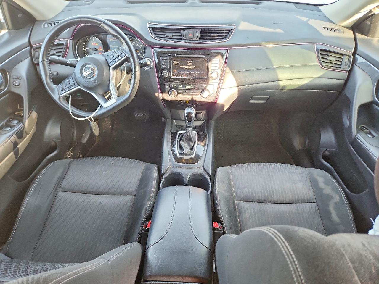 2019 NISSAN ROGUE S photo 8