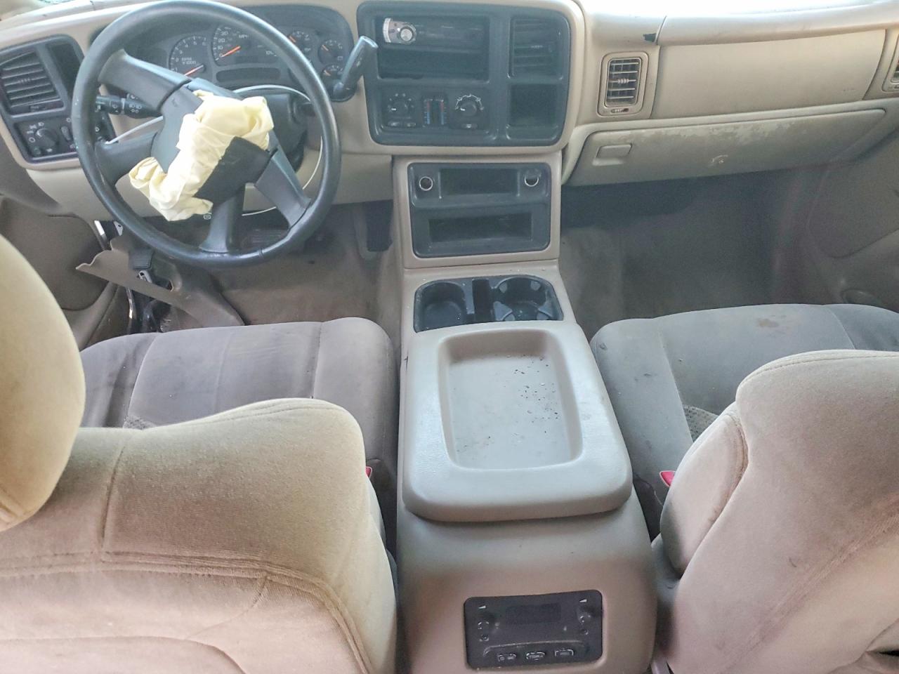 2004 CHEVROLET SUBURBAN C1500 photo 15