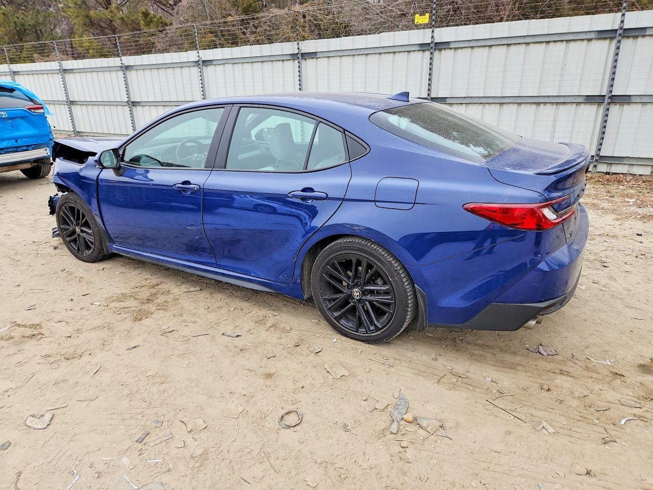 2025 TOYOTA CAMRY XSE photo 3