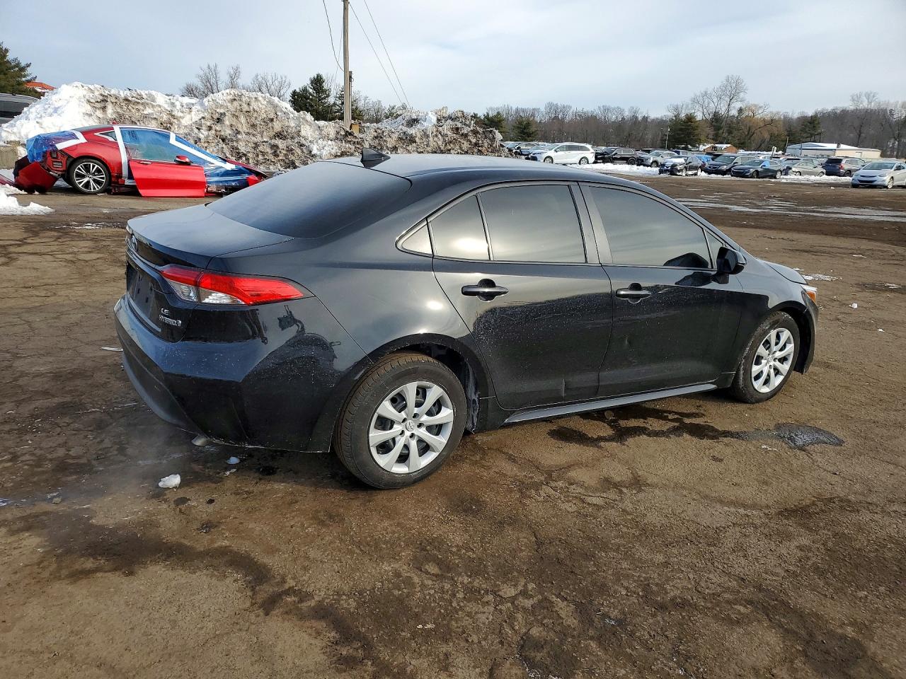 2024 TOYOTA COROLLA photo 3
