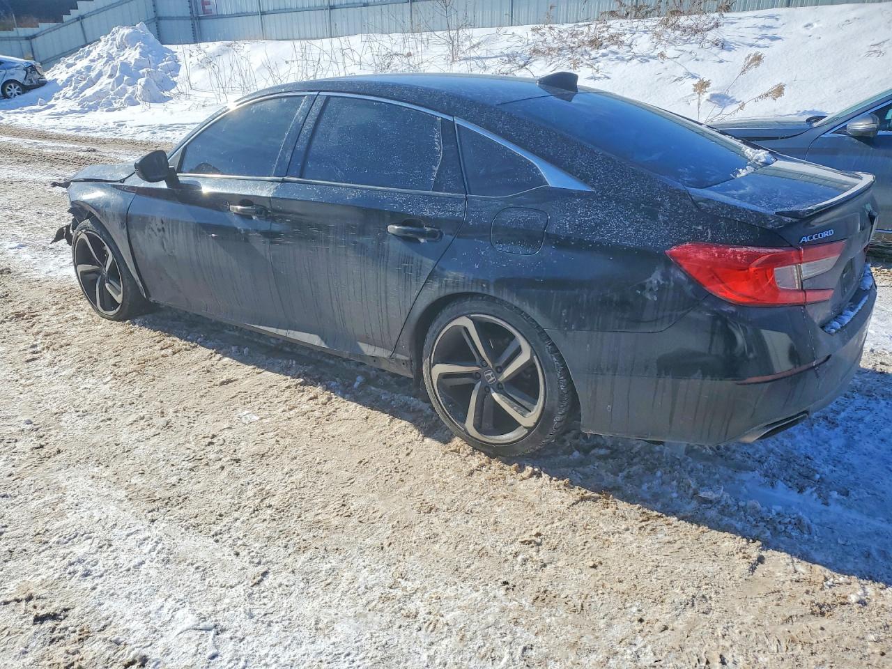 2018 HONDA ACCORD SPORT photo 4