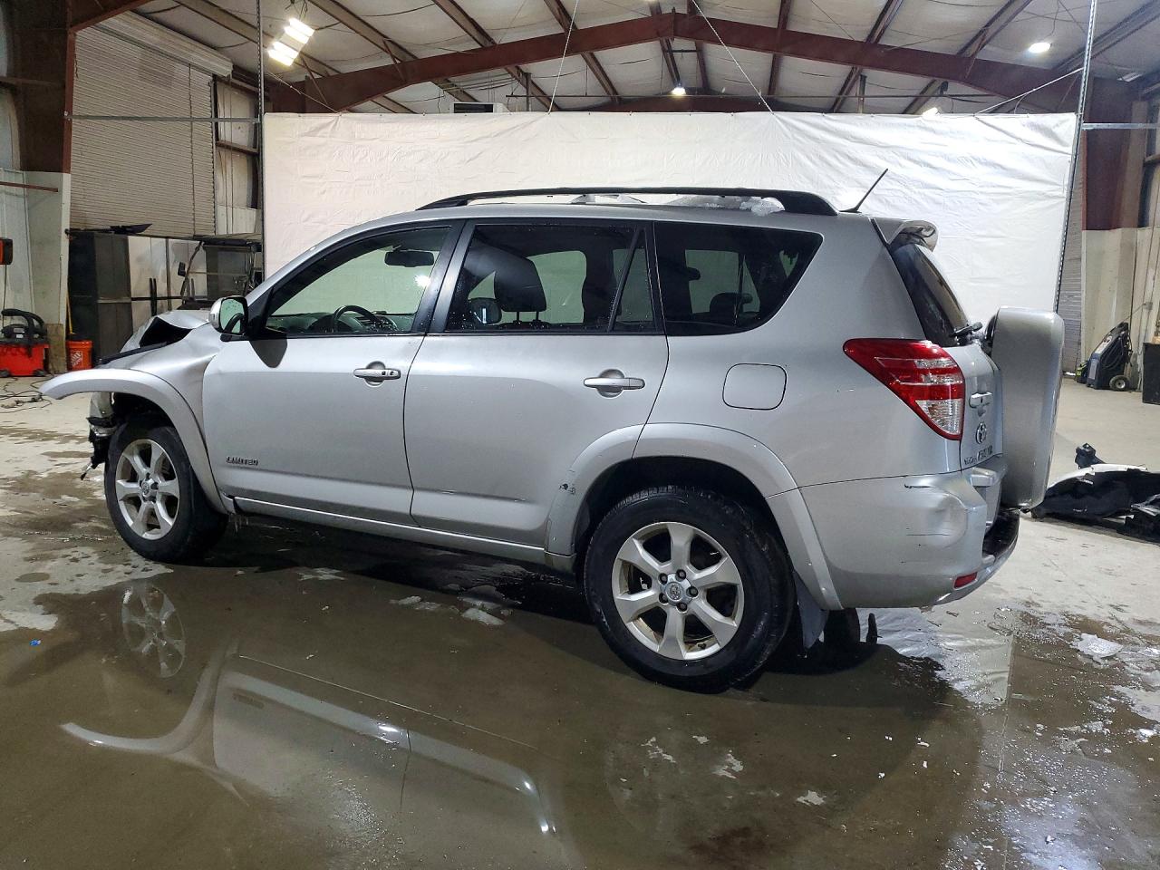 2009 TOYOTA RAV4 LIMITED photo 4