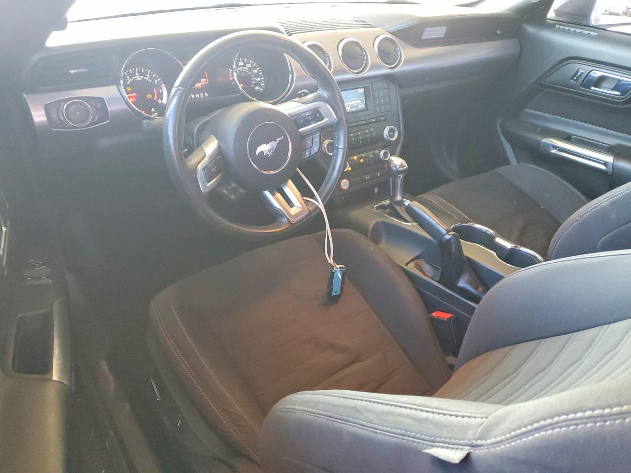 2016 FORD MUSTANG photo 22