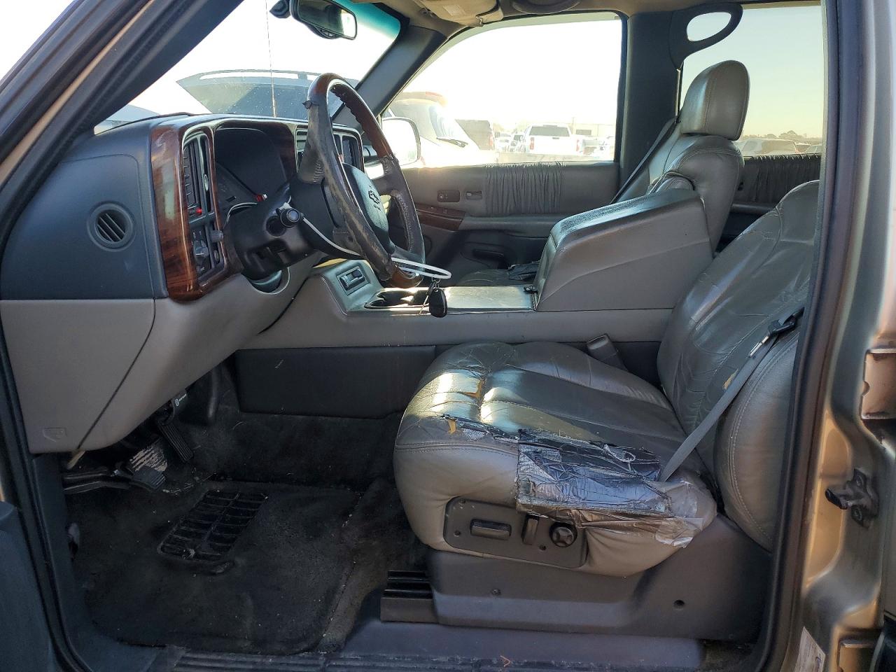 2000 CHEVROLET SUBURBAN C1500 photo 19
