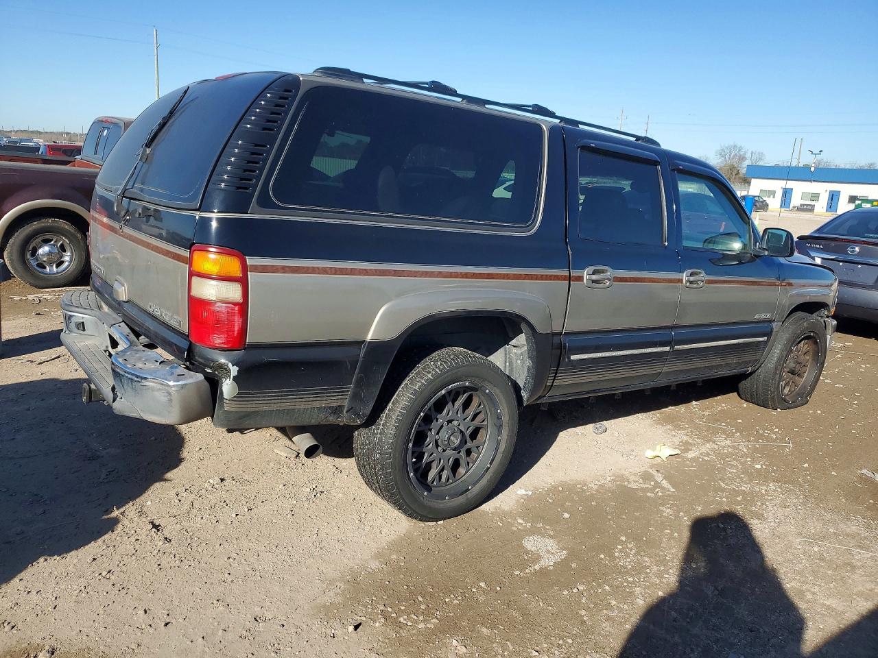2000 CHEVROLET SUBURBAN C1500 photo 7