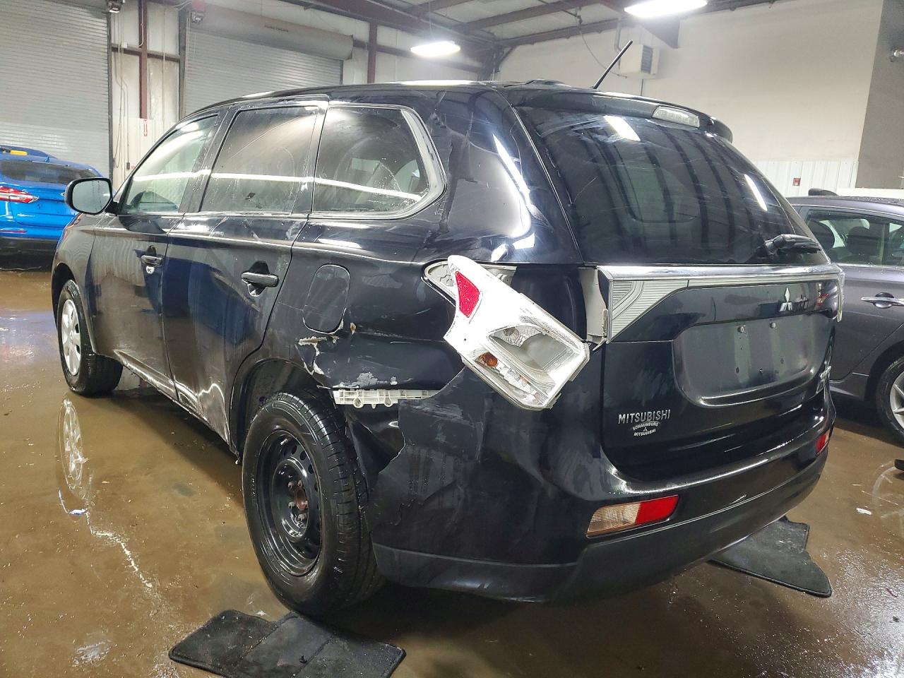 2014 MITSUBISHI OUTLANDER ES photo 3