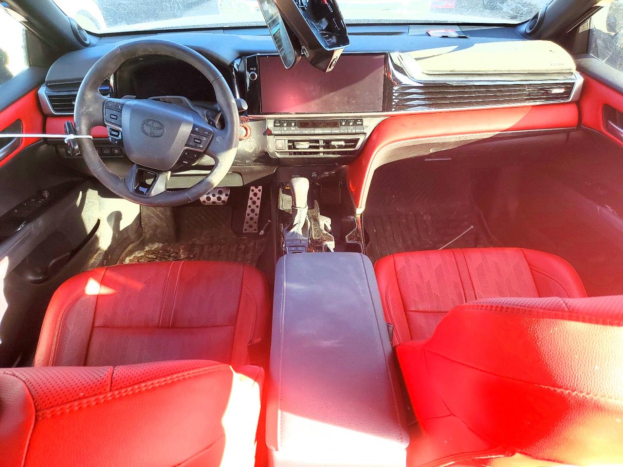 2025 TOYOTA CAMRY XSE photo 8