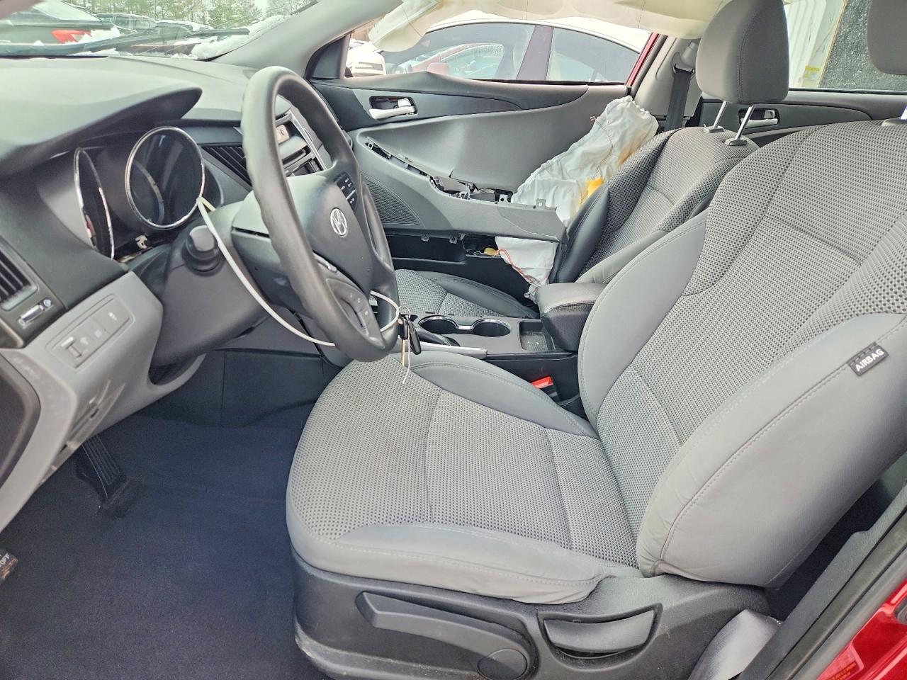 2014 HYUNDAI SONATA GLS photo 7
