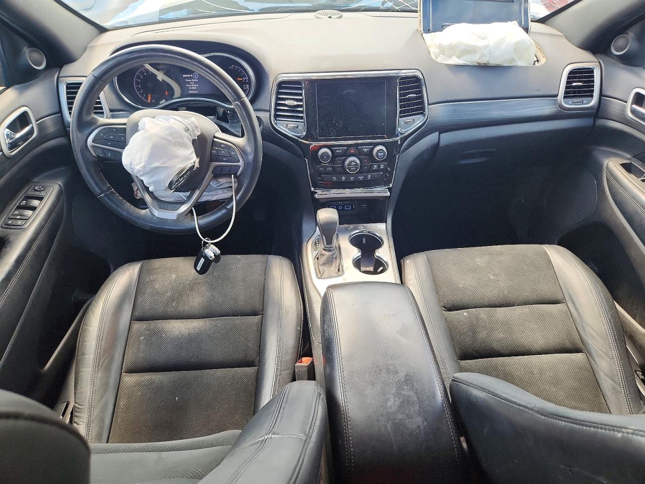 2019 JEEP GRAND CHEROKEE LAREDO photo 8