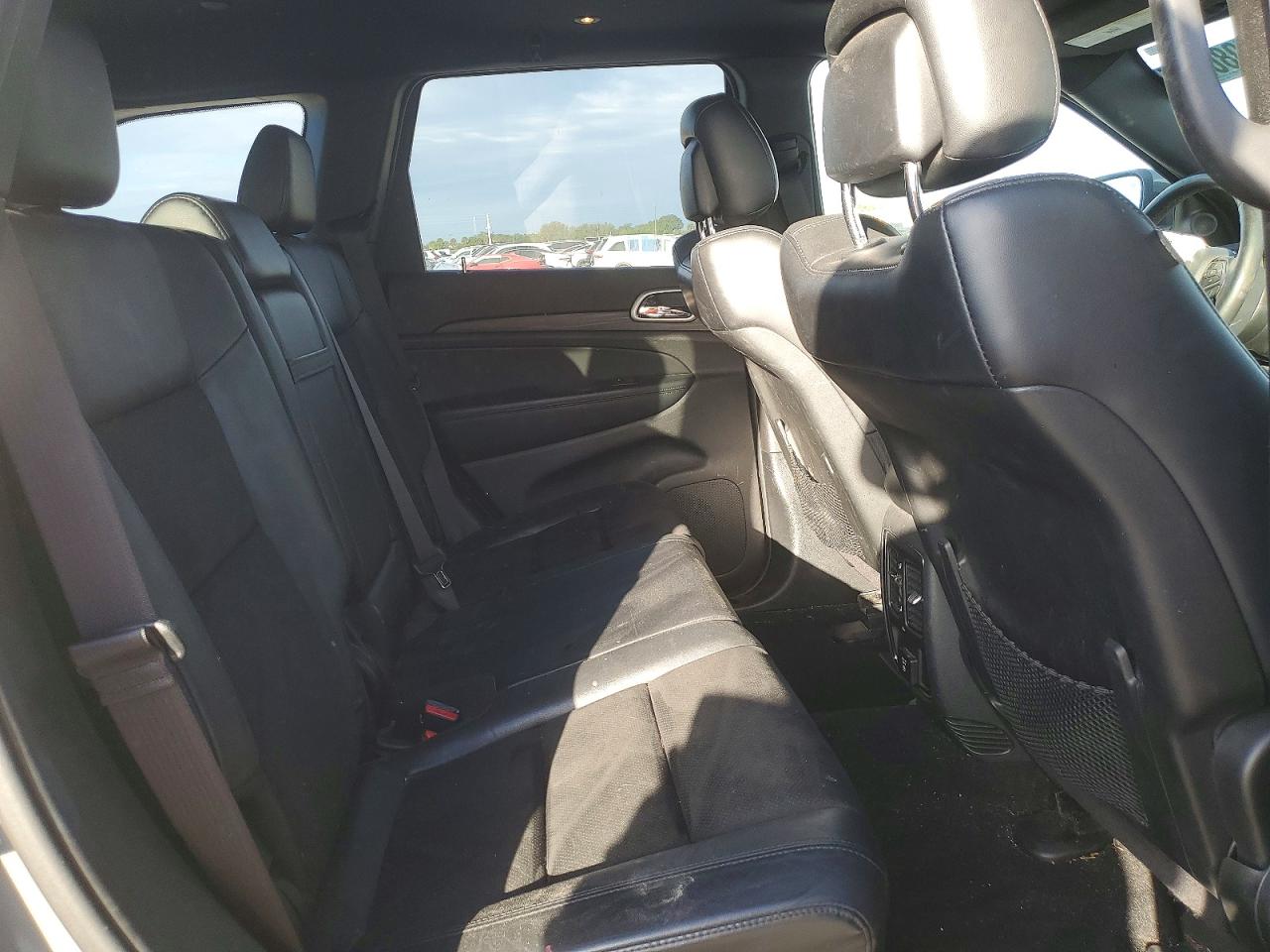 2019 JEEP GRAND CHEROKEE LAREDO photo 11