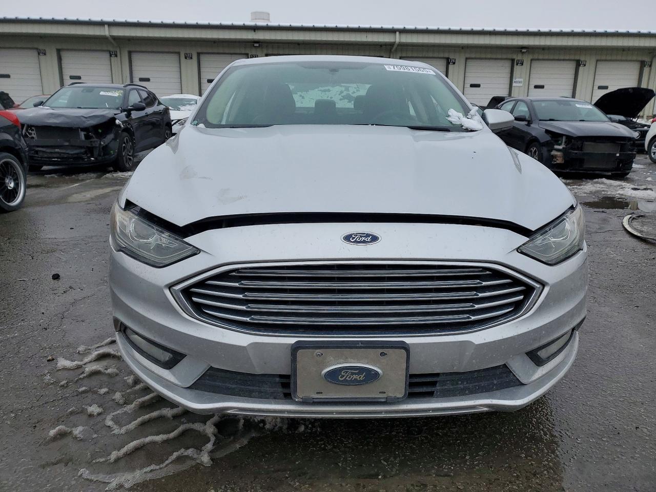 2018 FORD FUSION SE photo 5