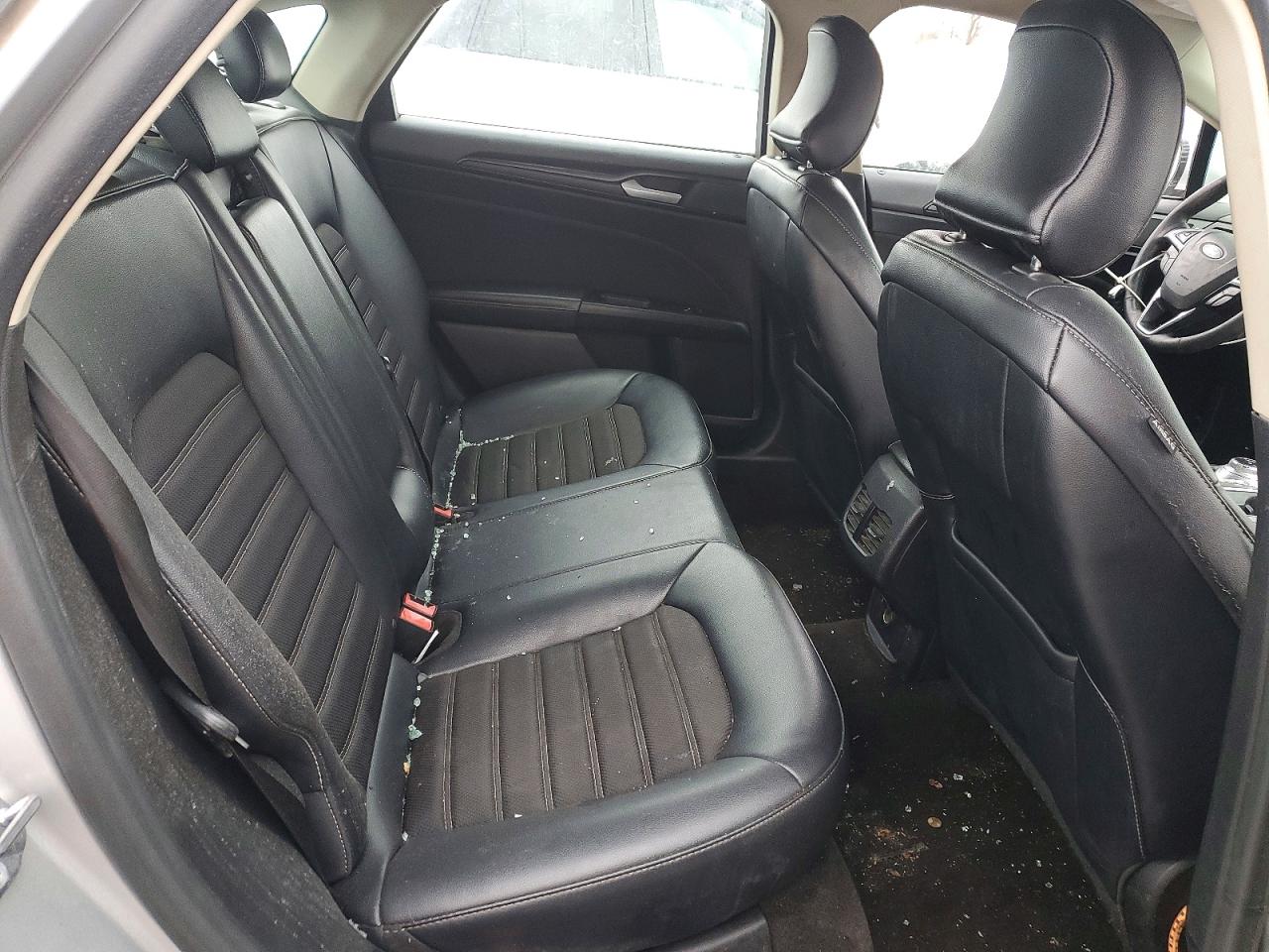 2018 FORD FUSION SE photo 10