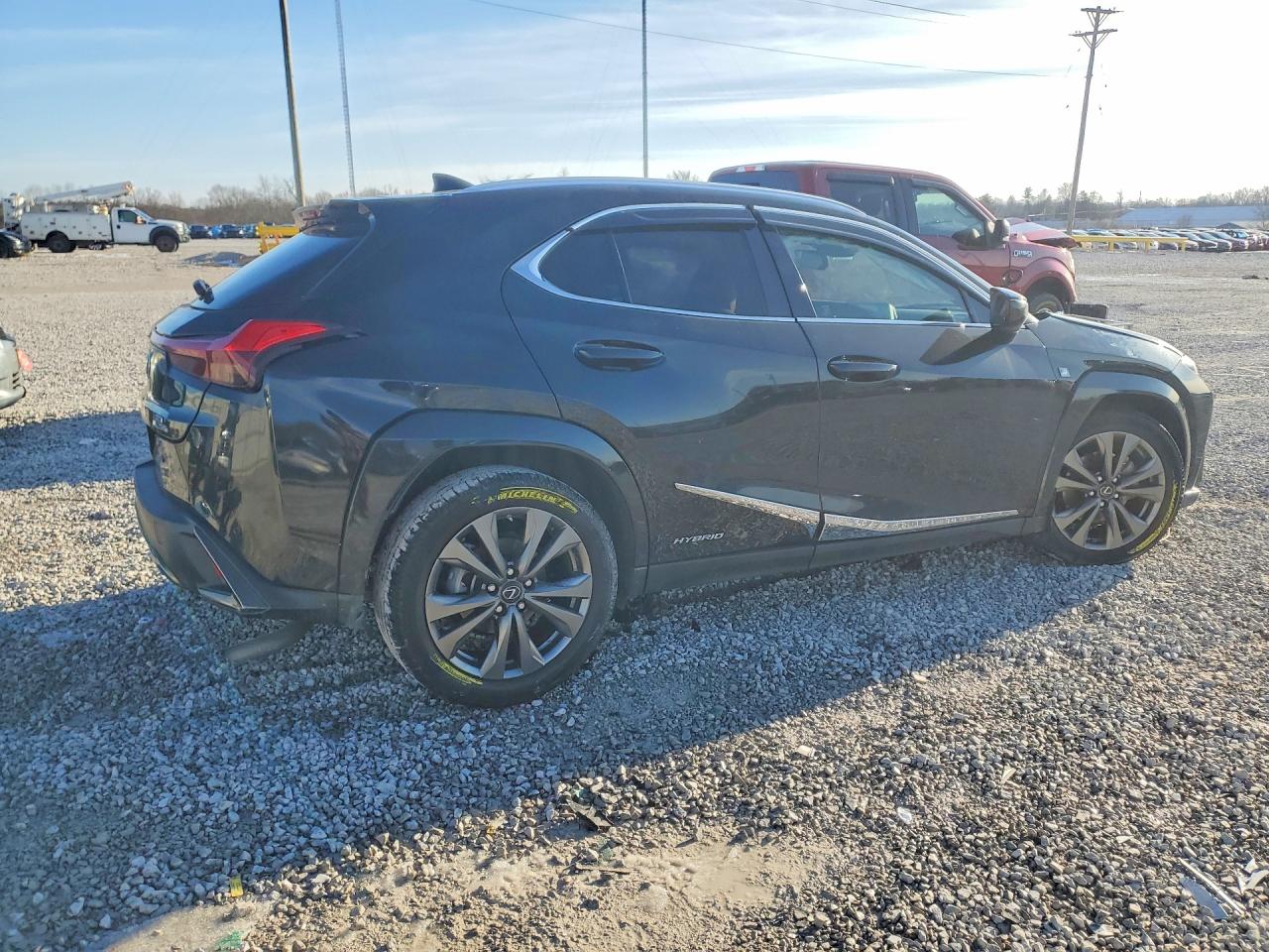 2022 LEXUS UX 250H BASE photo 3