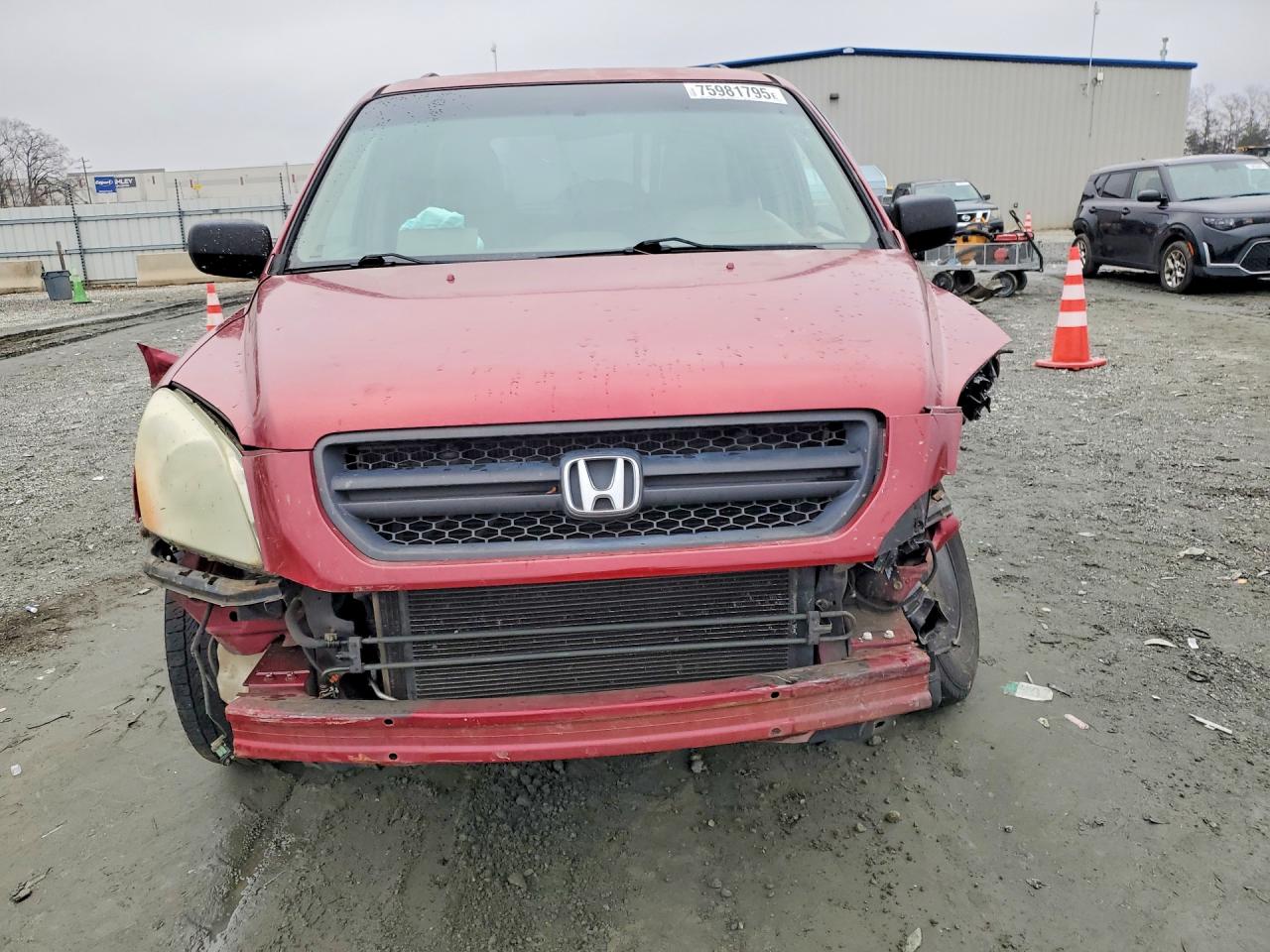 2004 HONDA PILOT EXL photo 13
