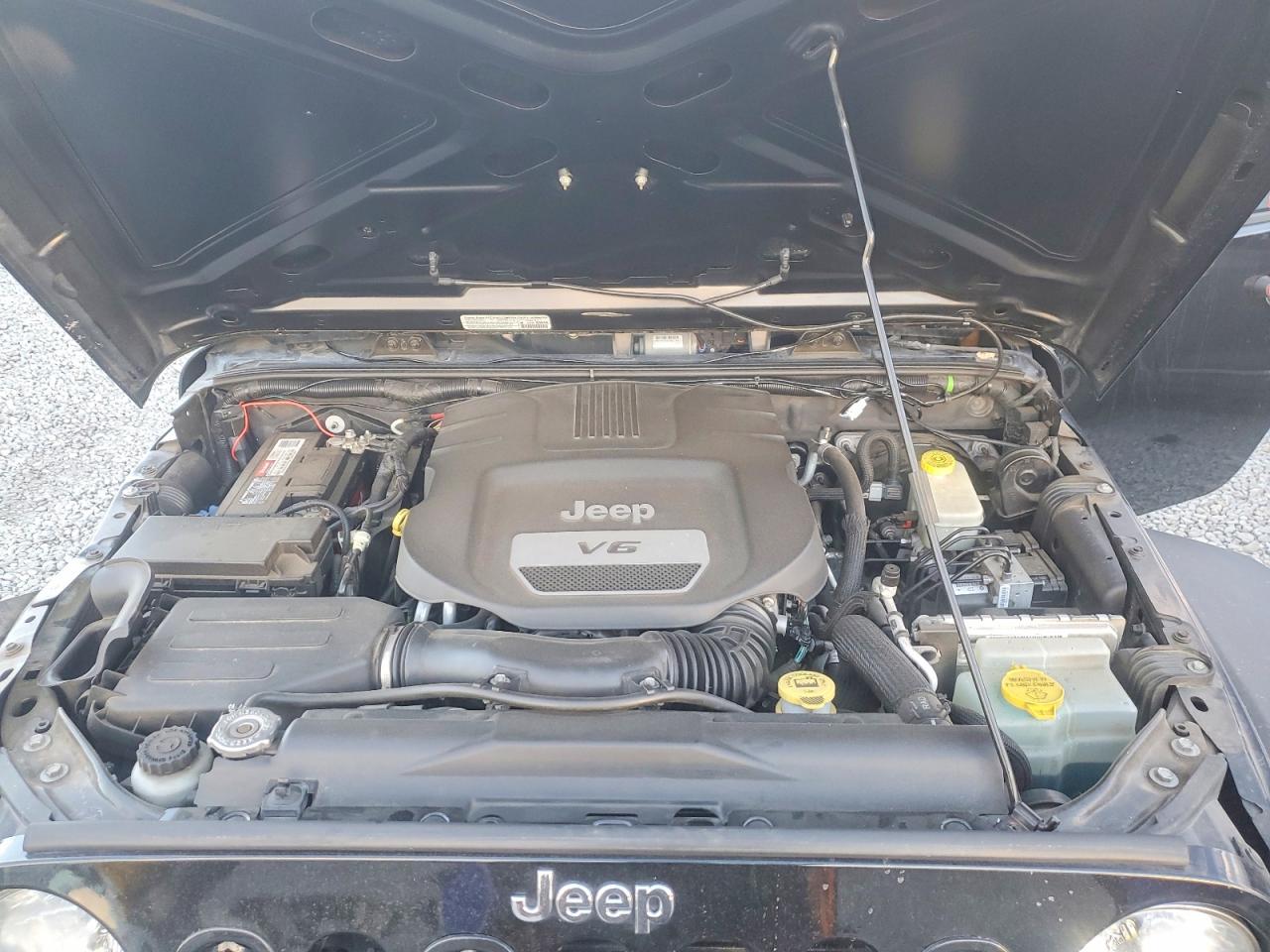 2014 JEEP WRANGLER SPORT photo 45