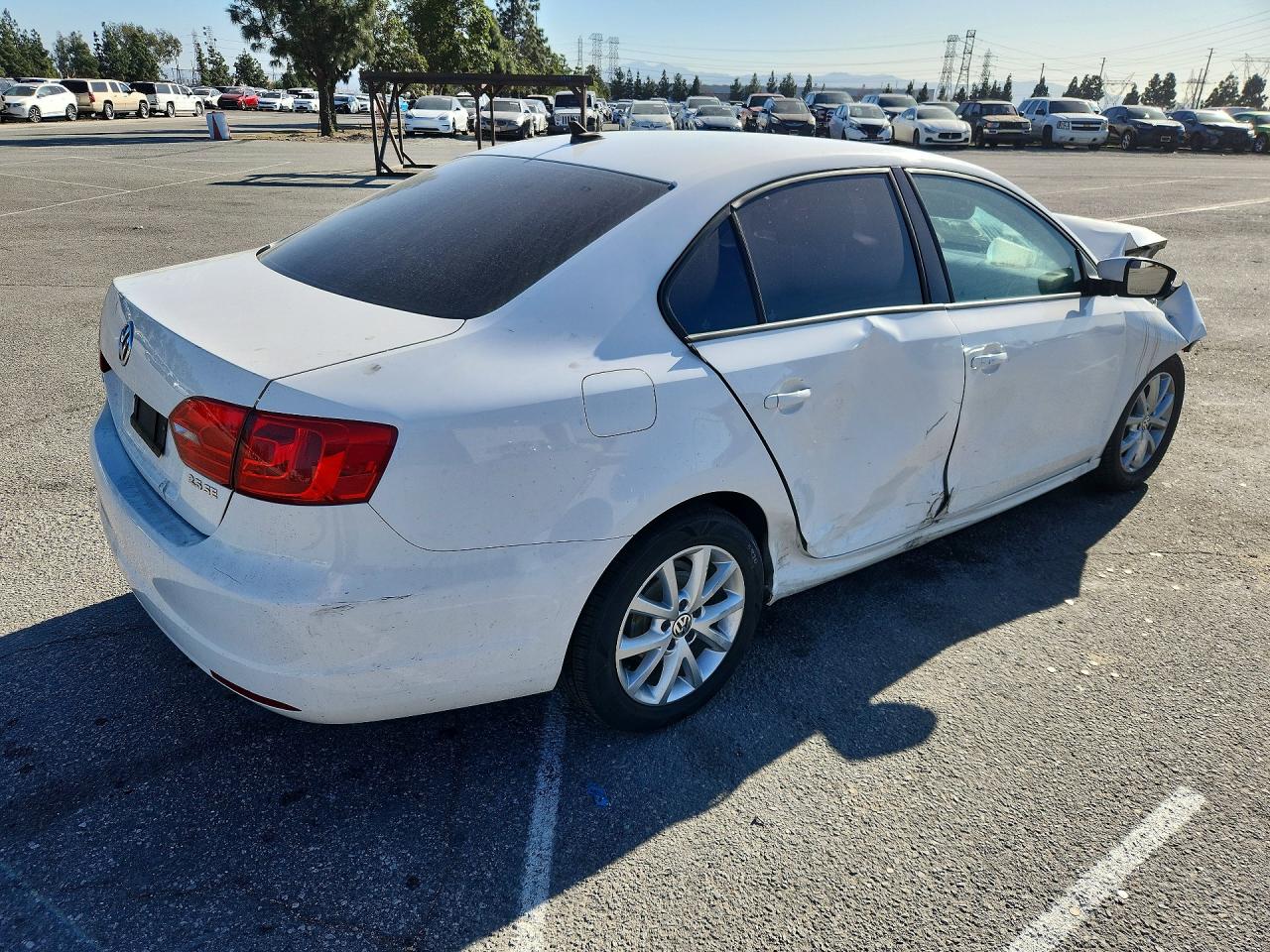 2012 VOLKSWAGEN JETTA SE photo 5