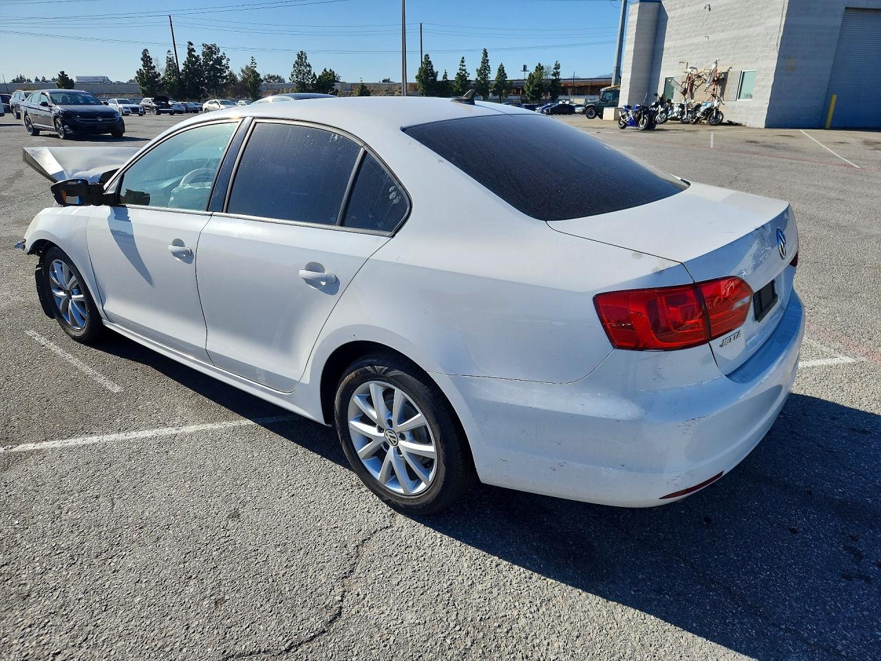 2012 VOLKSWAGEN JETTA SE photo 3