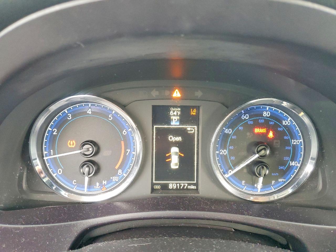 2018 TOYOTA COROLLA L photo 25