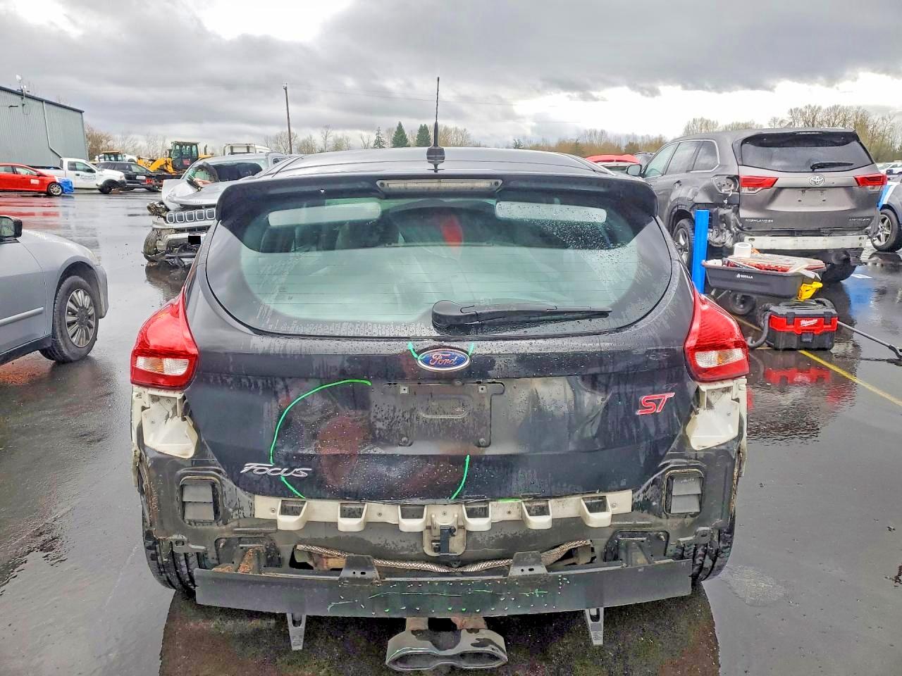 2015 FORD FOCUS ST photo 16