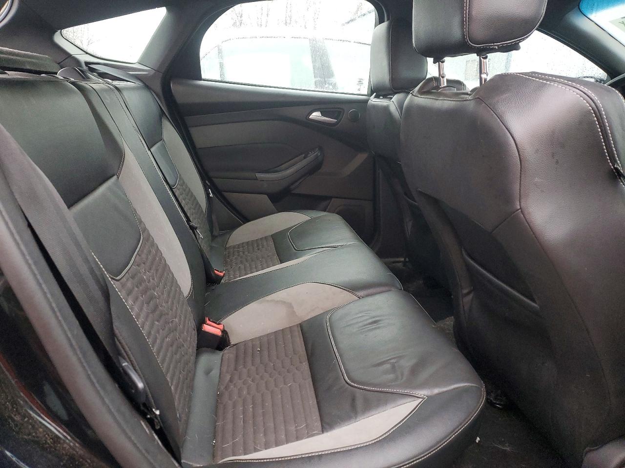2015 FORD FOCUS ST photo 28