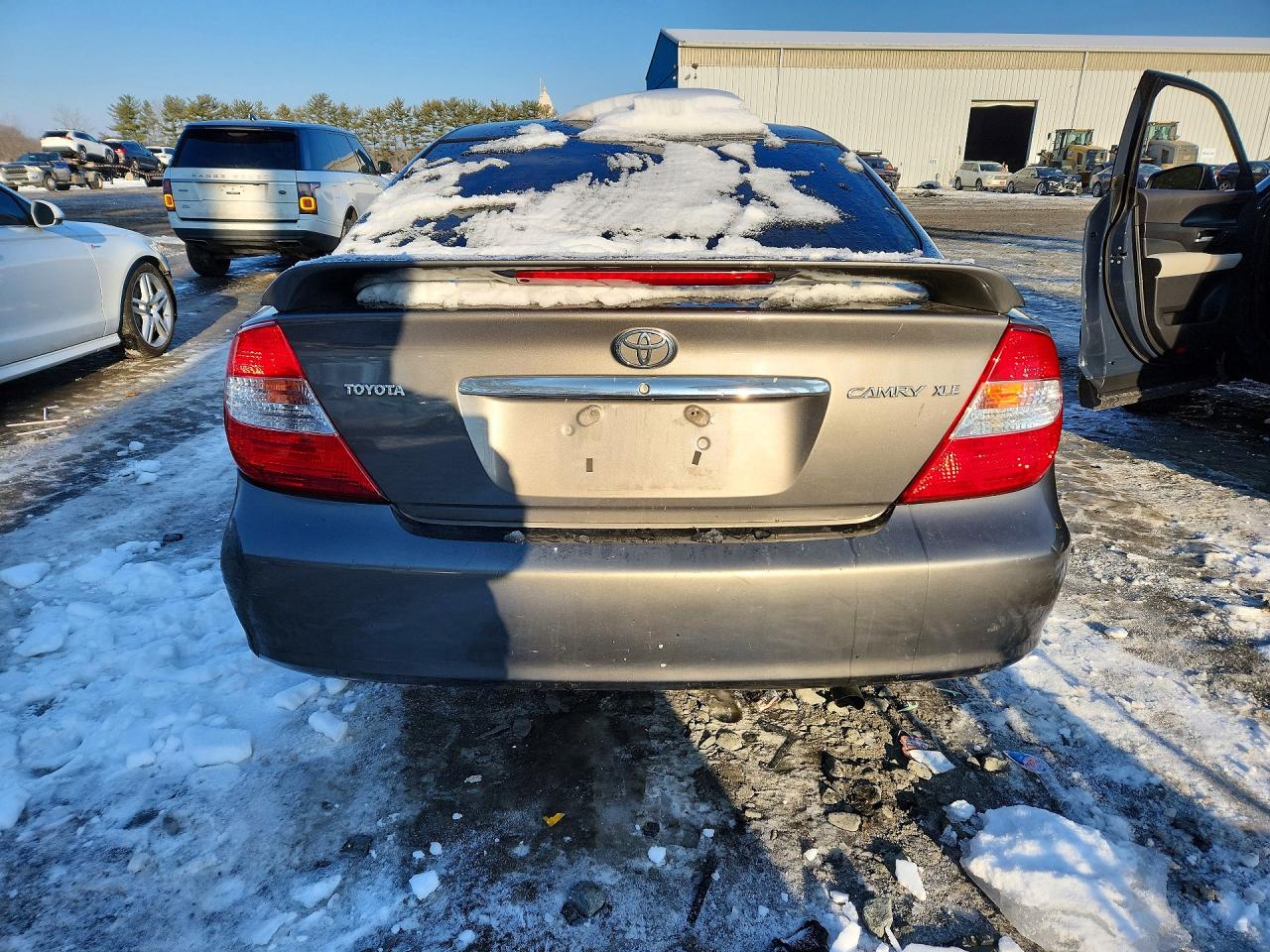 2003 TOYOTA CAMRY LE photo 11