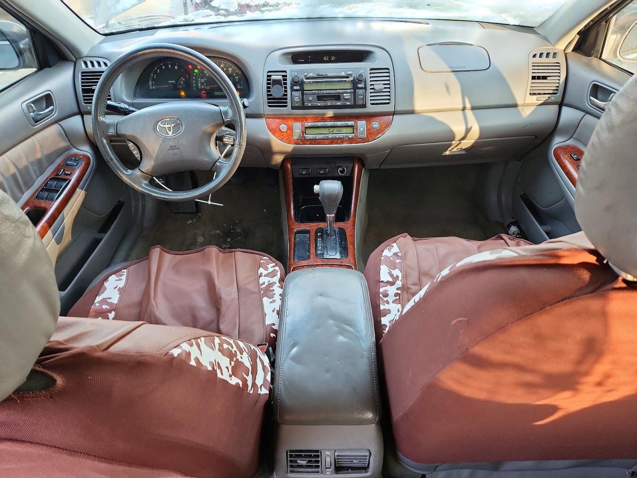 2003 TOYOTA CAMRY LE photo 15