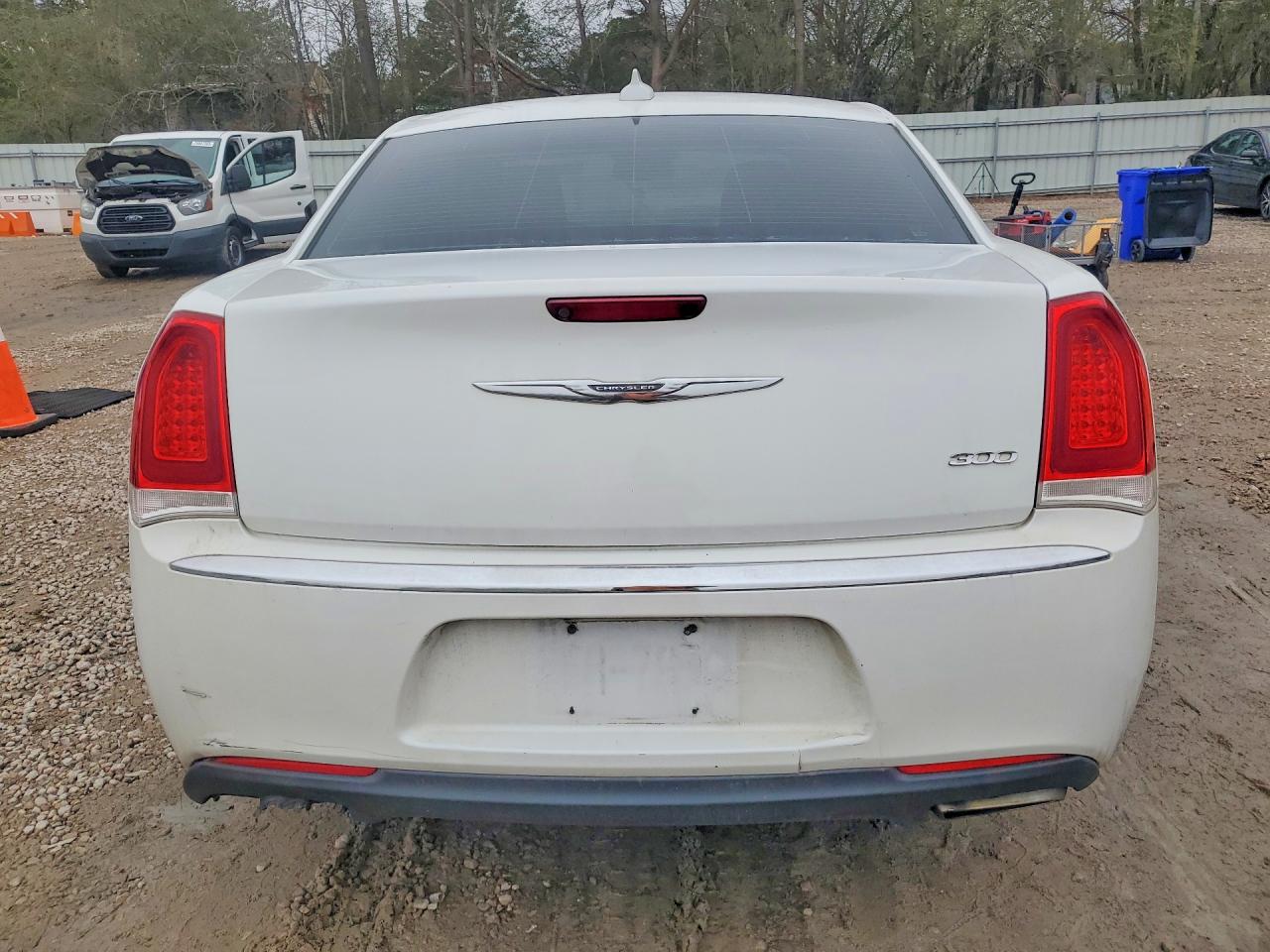 2016 CHRYSLER 300 LIMITED photo 6