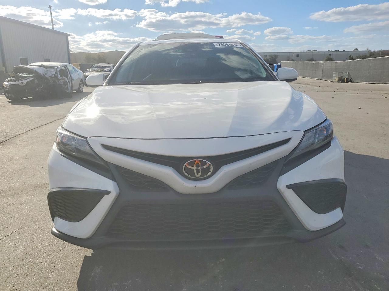2021 TOYOTA CAMRY SE photo 5