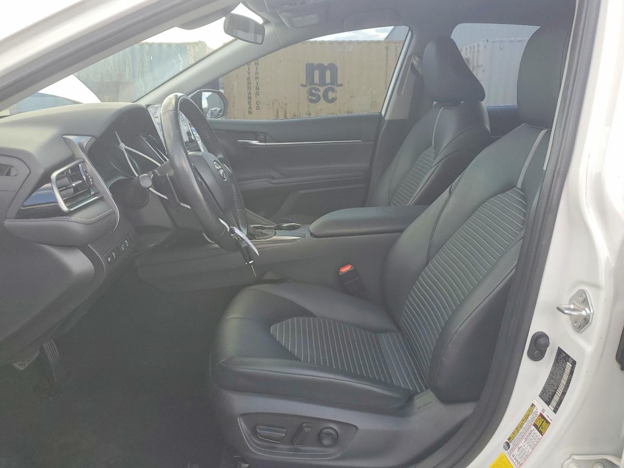 2021 TOYOTA CAMRY SE photo 7