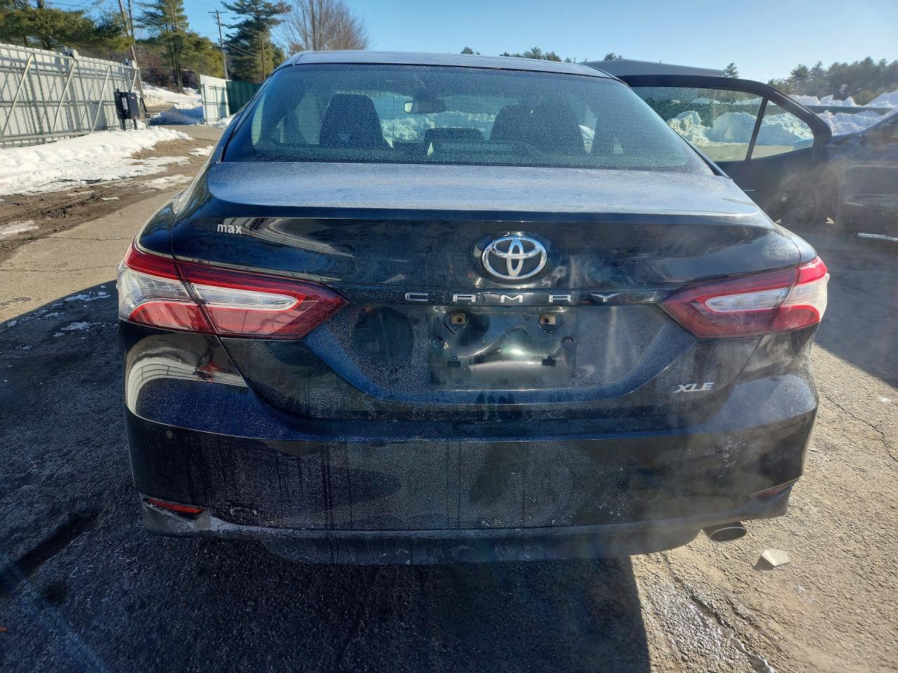2018 TOYOTA CAMRY L photo 6