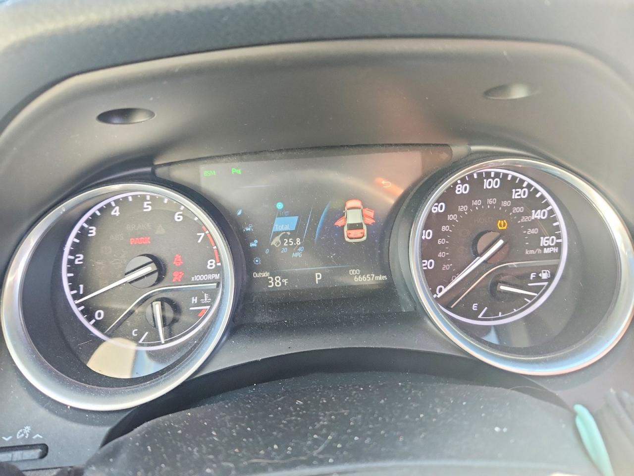 2018 TOYOTA CAMRY L photo 9