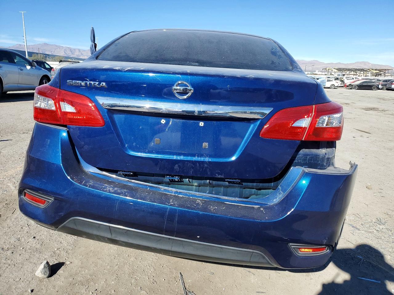 2016 NISSAN SENTRA S photo 6