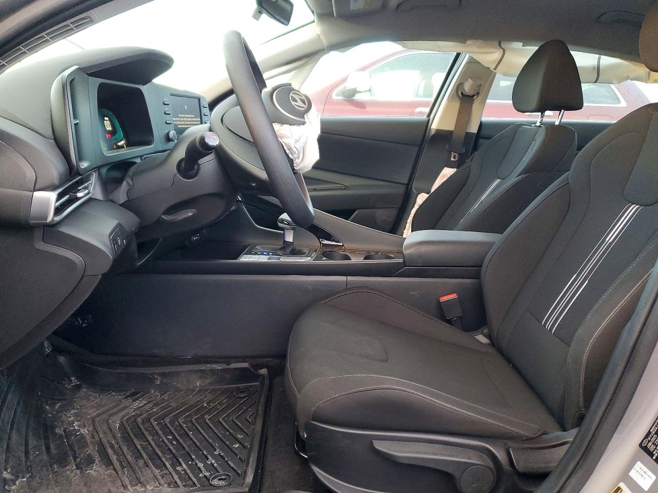 2025 HYUNDAI ELANTRA BLUE photo 7