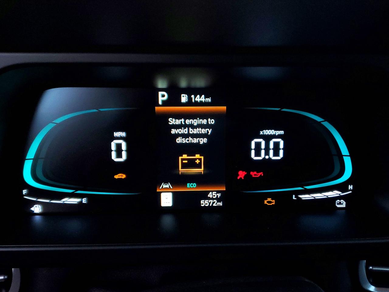 2025 HYUNDAI ELANTRA BLUE photo 9