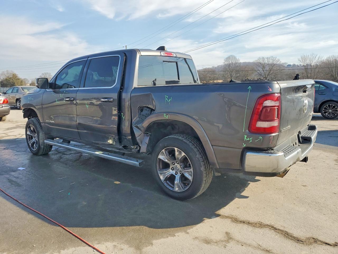 2021 RAM 1500 LARAMIE photo 3