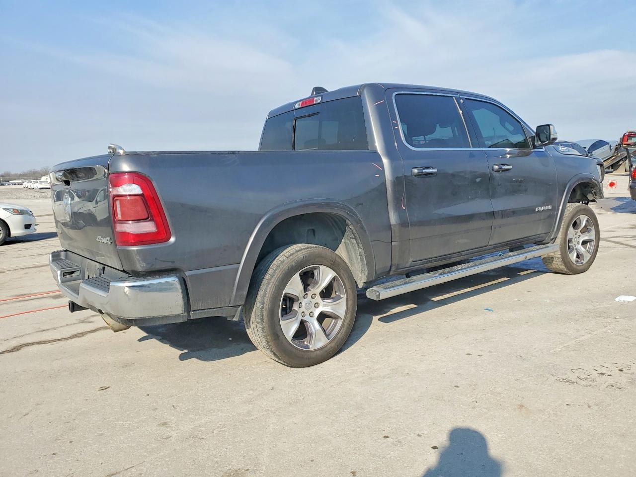 2021 RAM 1500 LARAMIE photo 5